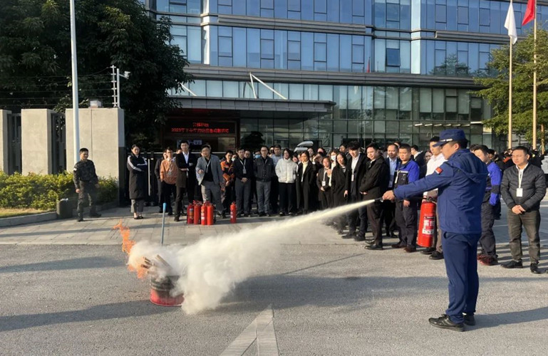 筑牢安全線，防患于未“燃”丨昇輝控股開展消防演練活動